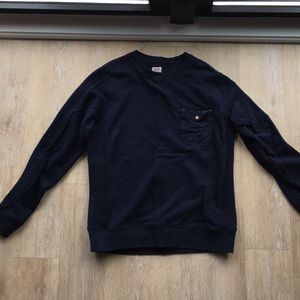 Men’s navy sweater